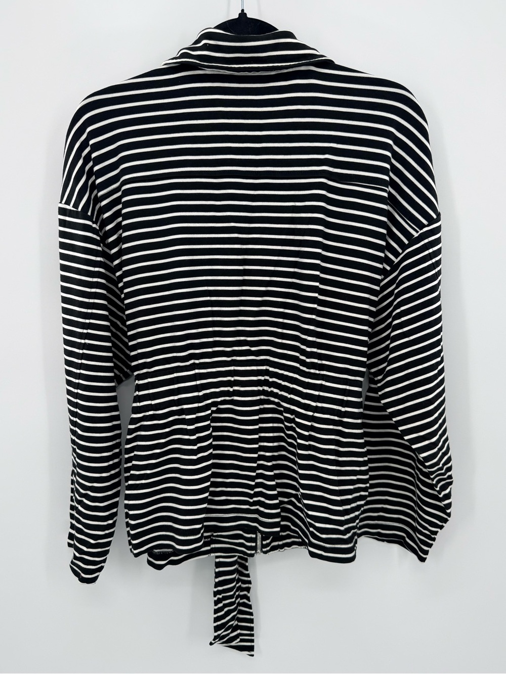 Chico’s Size 2 Black White Striped Belted Knit Jacket Tie Waist Classic Chic - Picture 3 of 7